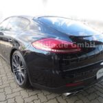 Porsche Panamera 4S Tiefschwarzmetallic Automatik