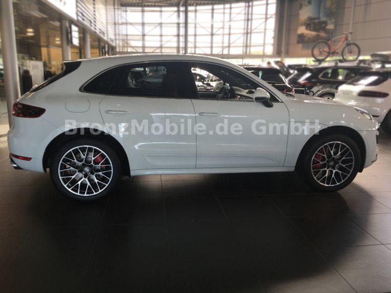 Porsche Macan Turbo Weiß Automatik