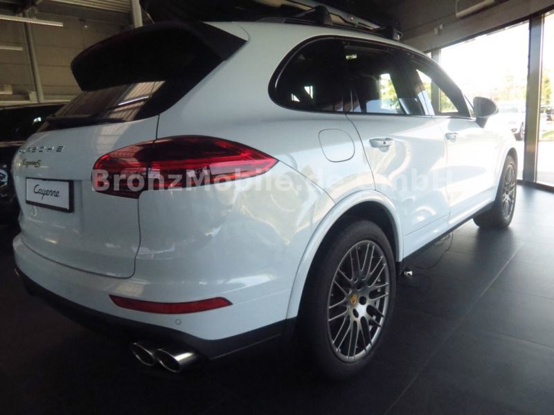 Porsche Cayenne S Hybrid Platinum