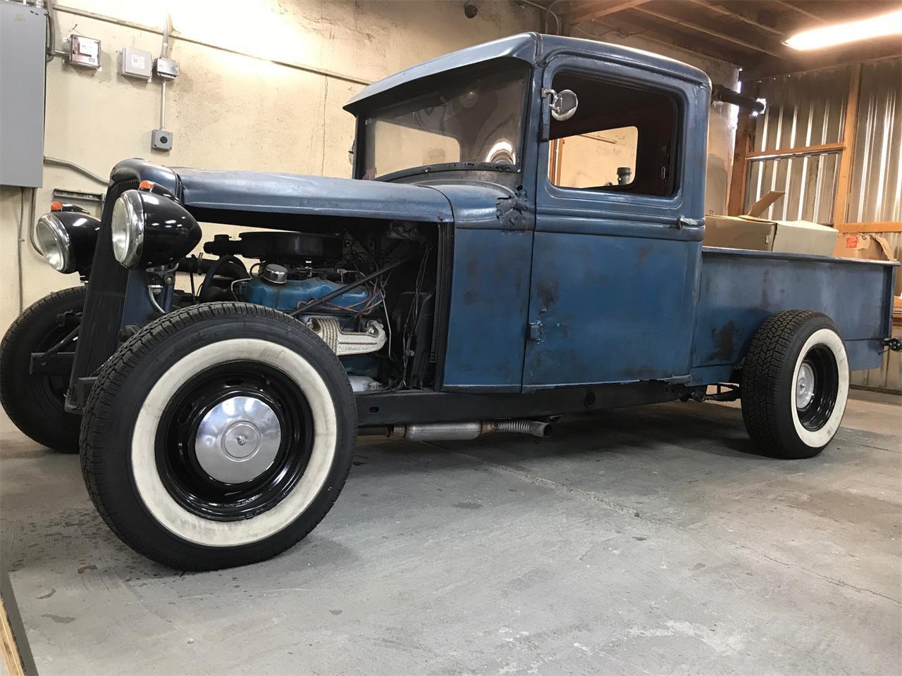 1932 Ford Rat Rod in West Hollywood, California