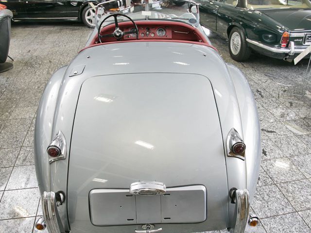 Jaguar XK 120 Roadster 051