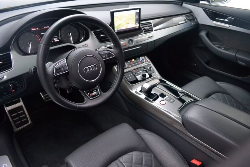 Audi S8 TFSI Phantomschwarz Perleffekt