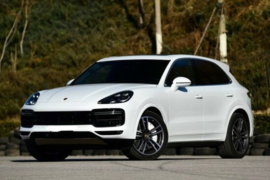 car-5932-PorscheCayenneTurboFSside-LangzeitmietefuerLuxus-SUV.jpg