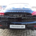 Porsche Panamera 4S Tiefschwarzmetallic Automatik