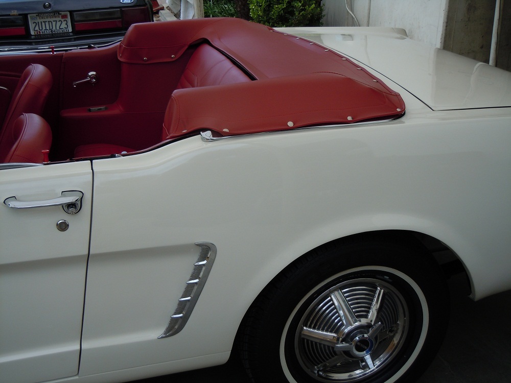 car-8569-1964-12-Ford-Mustang-Convertible-15.jpg