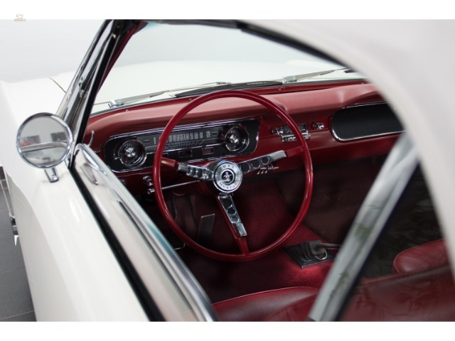 car-8569-1964-12-Ford-Mustang-Convertible-8.jpg
