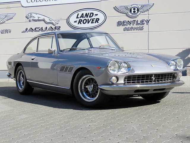 Ferrari 330 GT Oldtimer