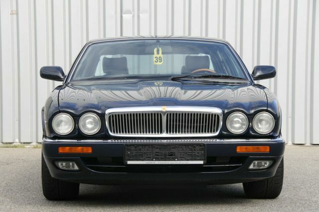 car-18516-98537326311_0.jpg