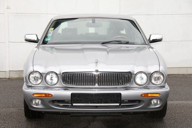 car-23560-98537326311_0.jpg