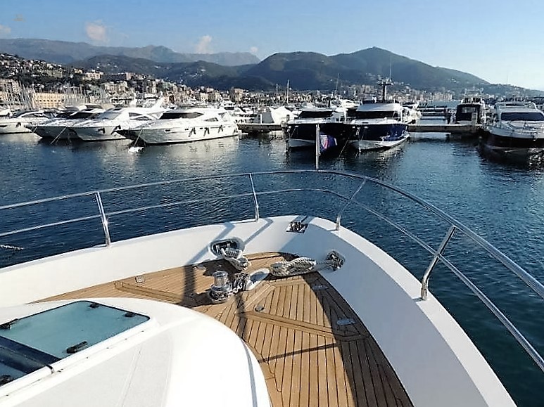 yachts-616-6c27552d-1ea5-4e3e-83f9-adcb6ba9054b.jpg