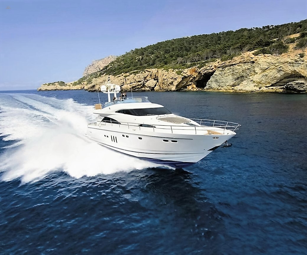 yachts-616-b7e1a7ec-9c53-4042-ba3f-b71c9d30b782.jpg