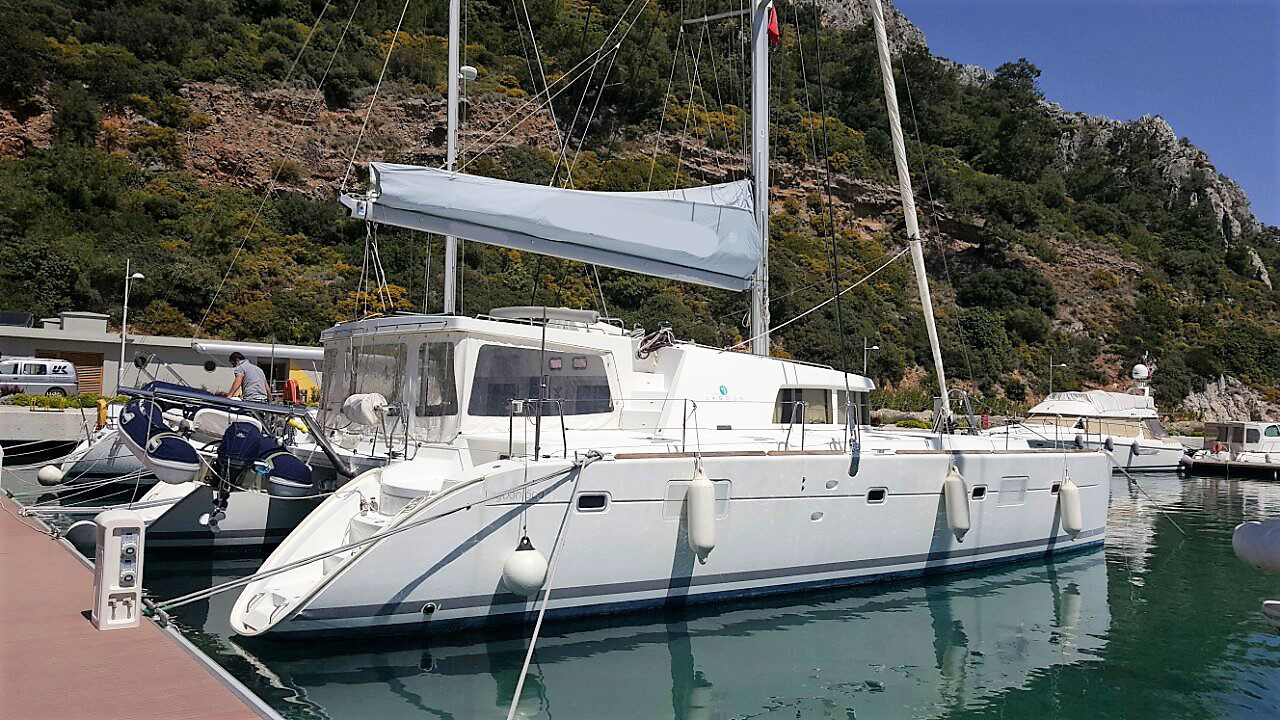 yachts-622-2e632fe9-9e6c-4d18-8d7e-e7bcc99028c6.jpg