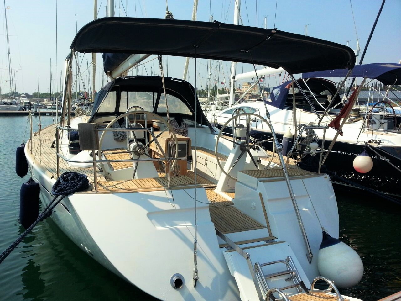 yachts-627-c7723a1f-546e-4686-b4a7-19c758265b86.jpg