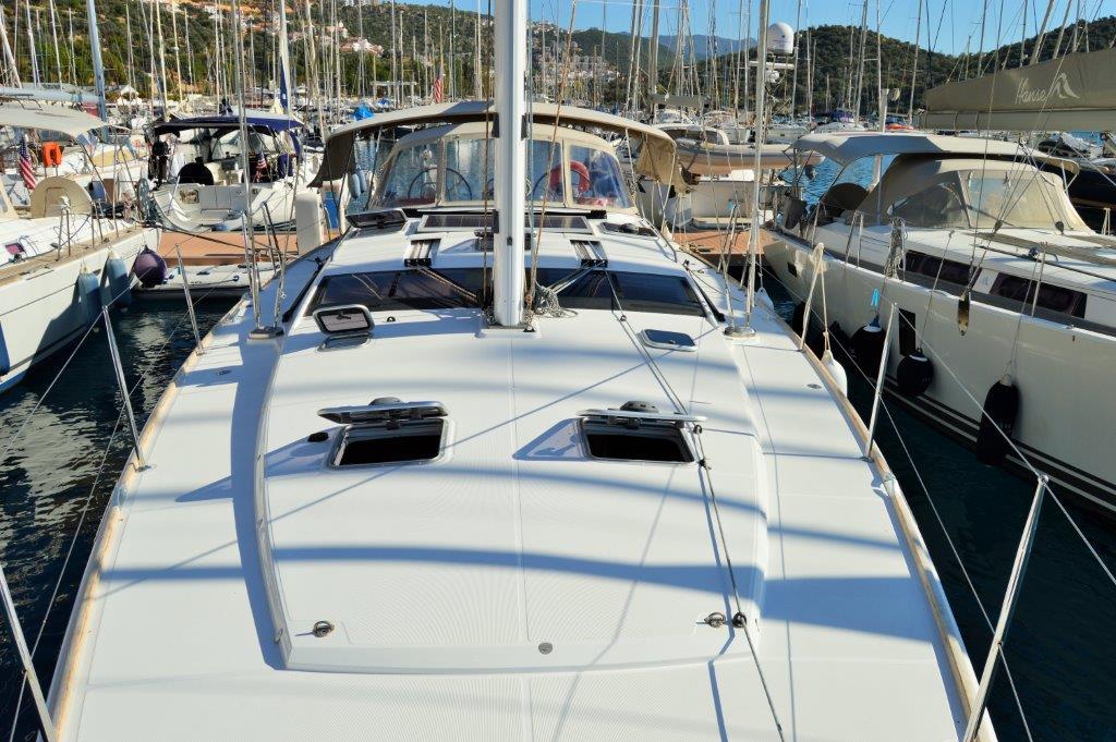 yachts-630-97cb3319-94ee-48ca-8185-bbe259a2be42.jpg