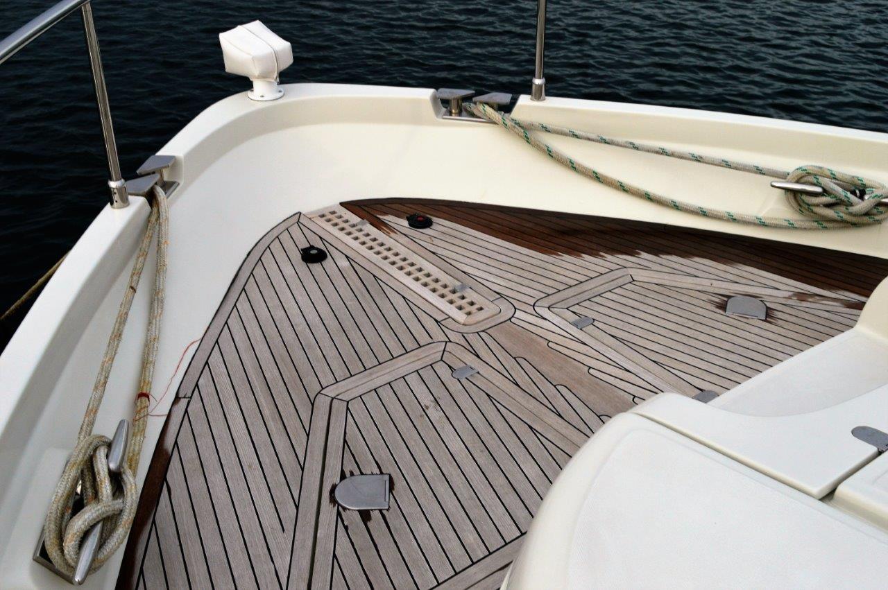 yachts-669-16efa798-c9aa-41ba-a4cc-28ed6b0e3368.jpg