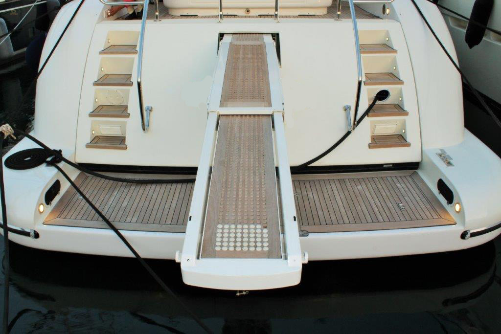 yachts-670-e3859639-d9b7-4b9e-ad07-3227efe80a1f.jpg