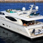 yachts-671-00847b85-945d-44fd-ad91-bab3ead54478.jpg