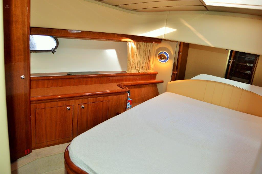 yachts-673-aefac70f-df93-4dd2-97c2-00db2d9beeae.jpg