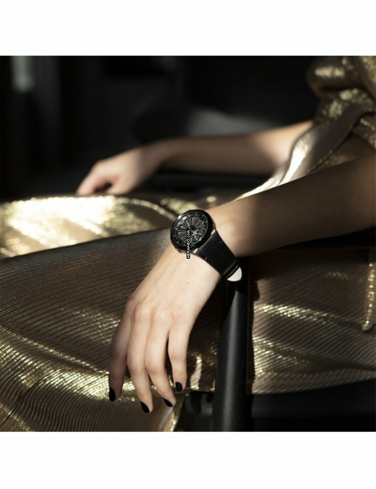 watches-323649-27838800-r0467hpcxiqiffokmn9ubrzr-ExtraLarge.jpg
