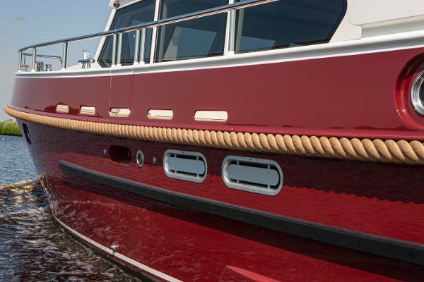 yachts-95777-367321_14.jpg
