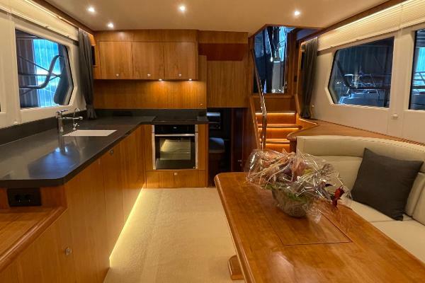 yachts-95777-367321_30.jpg