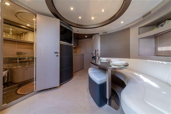 yachts-95810-367451_13.jpg
