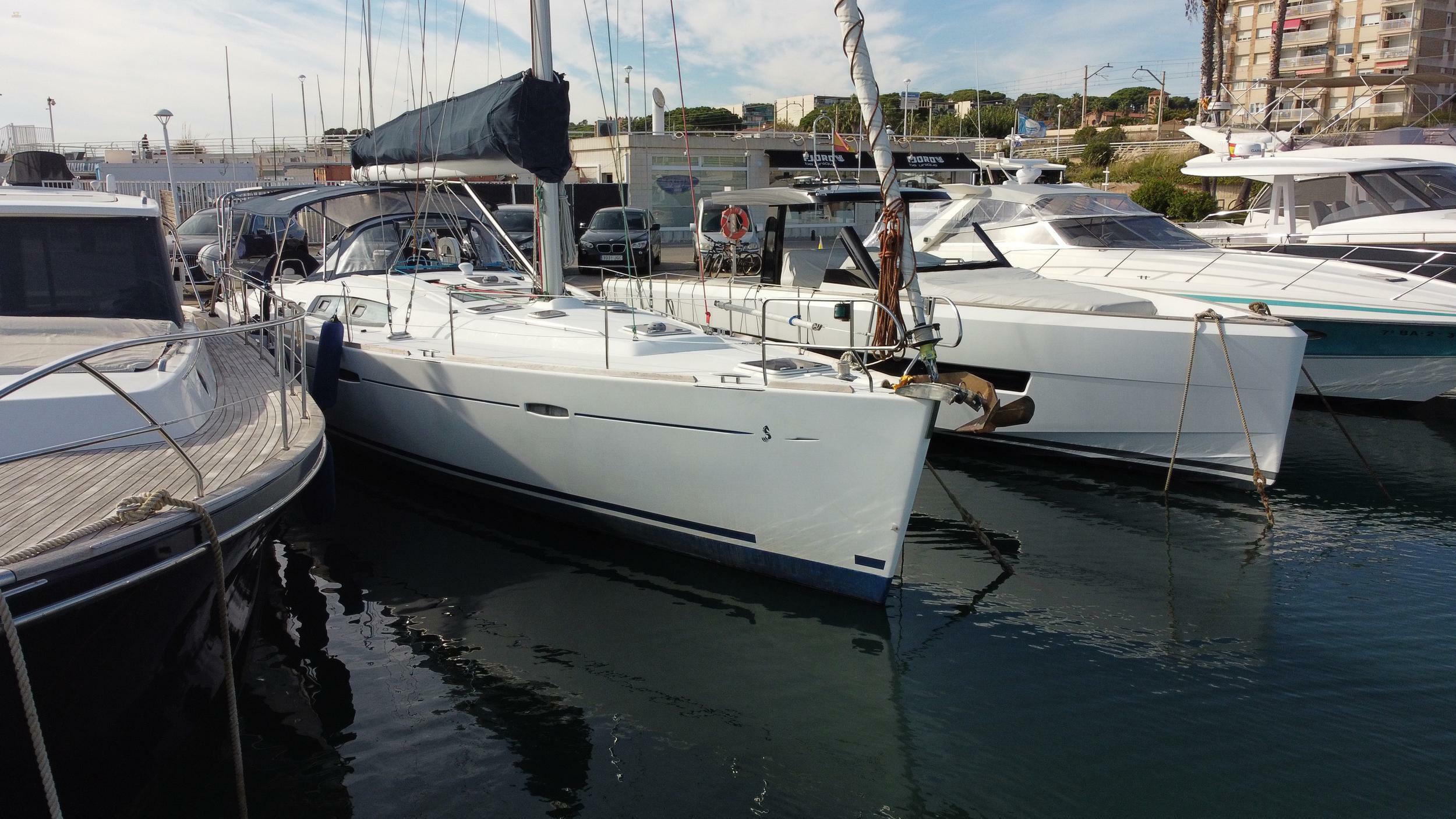 yachts-95839-367568_2.jpg