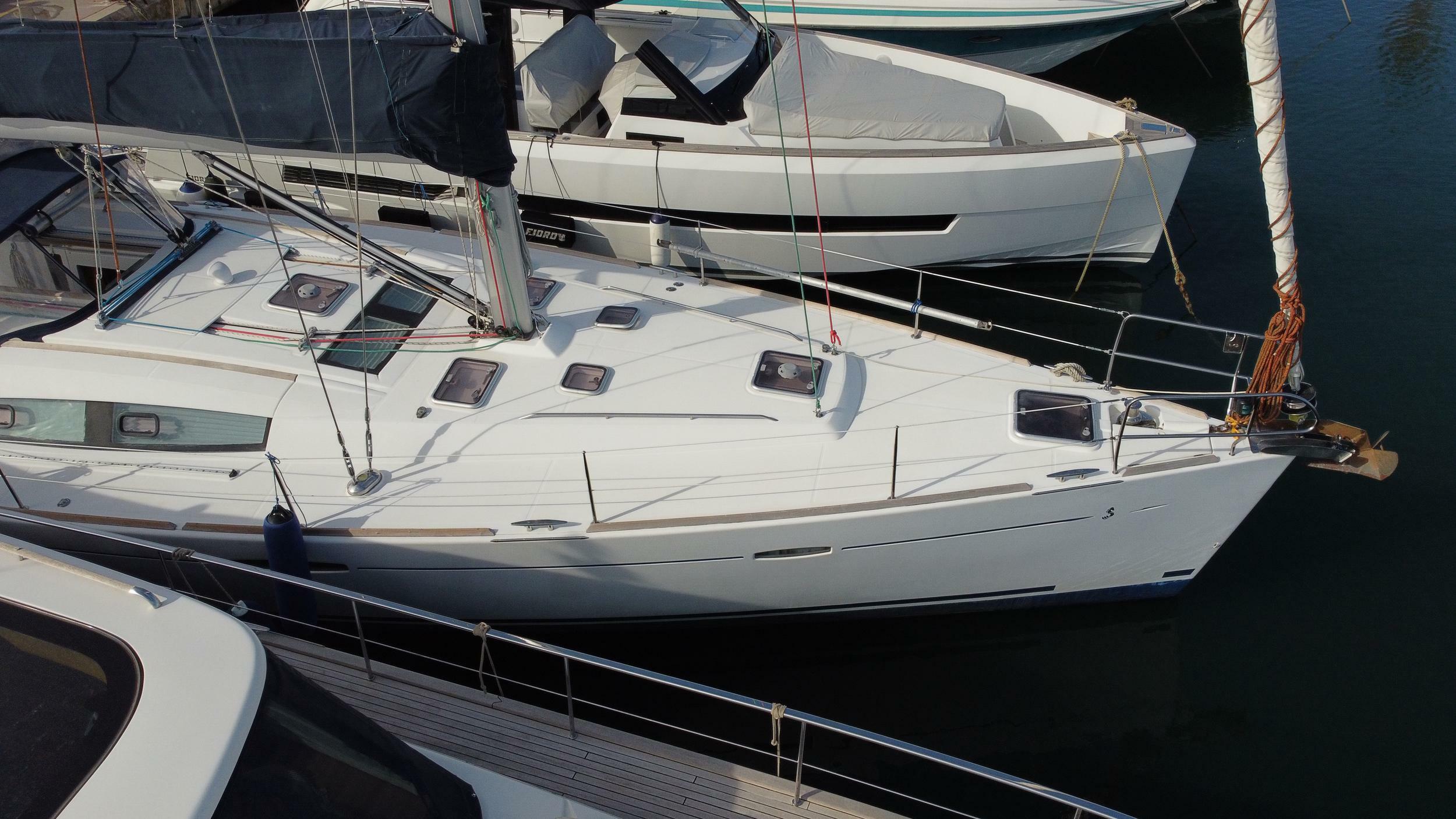 yachts-95839-367568_3.jpg