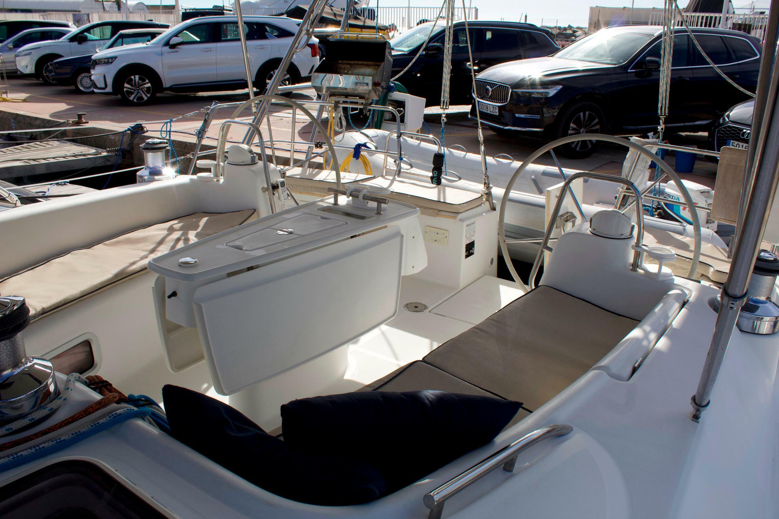 yachts-95839-367568_6.jpg
