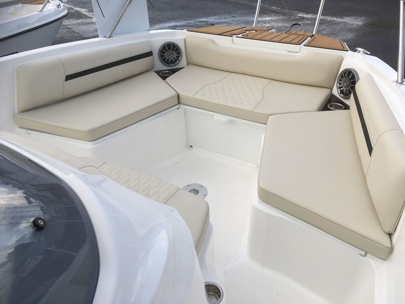 yachts-95843-301420_21.jpg