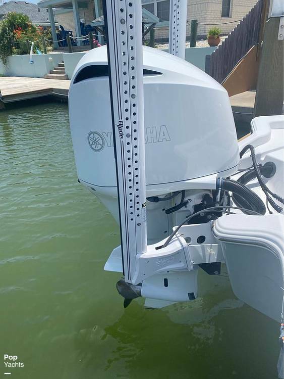 yachts-95875-367760_10.jpg