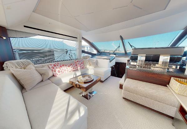 Sunseeker Manhattan 55 - Saloon