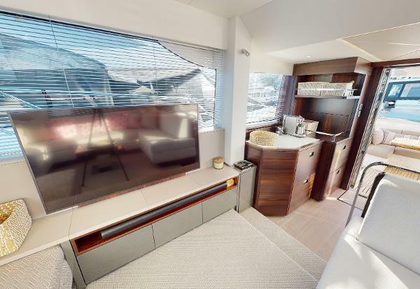 Sunseeker Manhattan 55 - Saloon