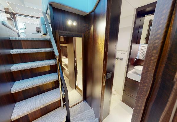 Sunseeker Manhattan 55 - Lower Deck