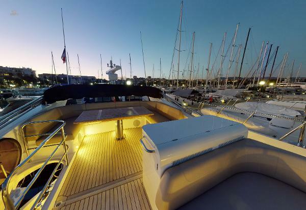 Sunseeker Manhattan 55 - Flybridge