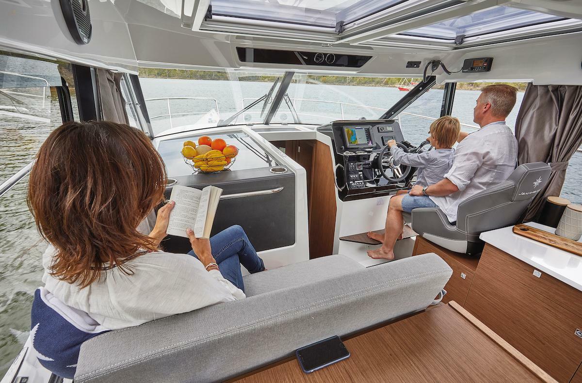 yachts-96076-368498_6.jpg