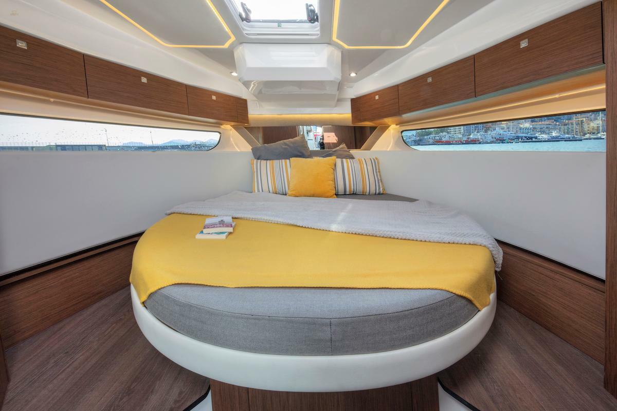 yachts-96076-368498_7.jpg