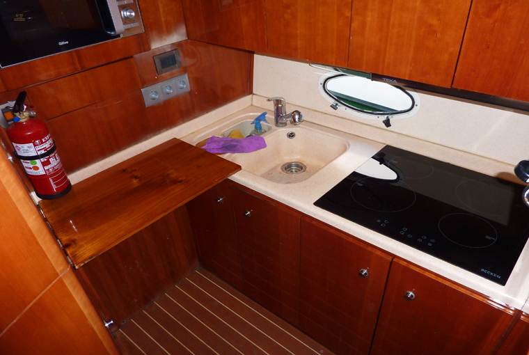 yachts-96263-369190_28.jpg