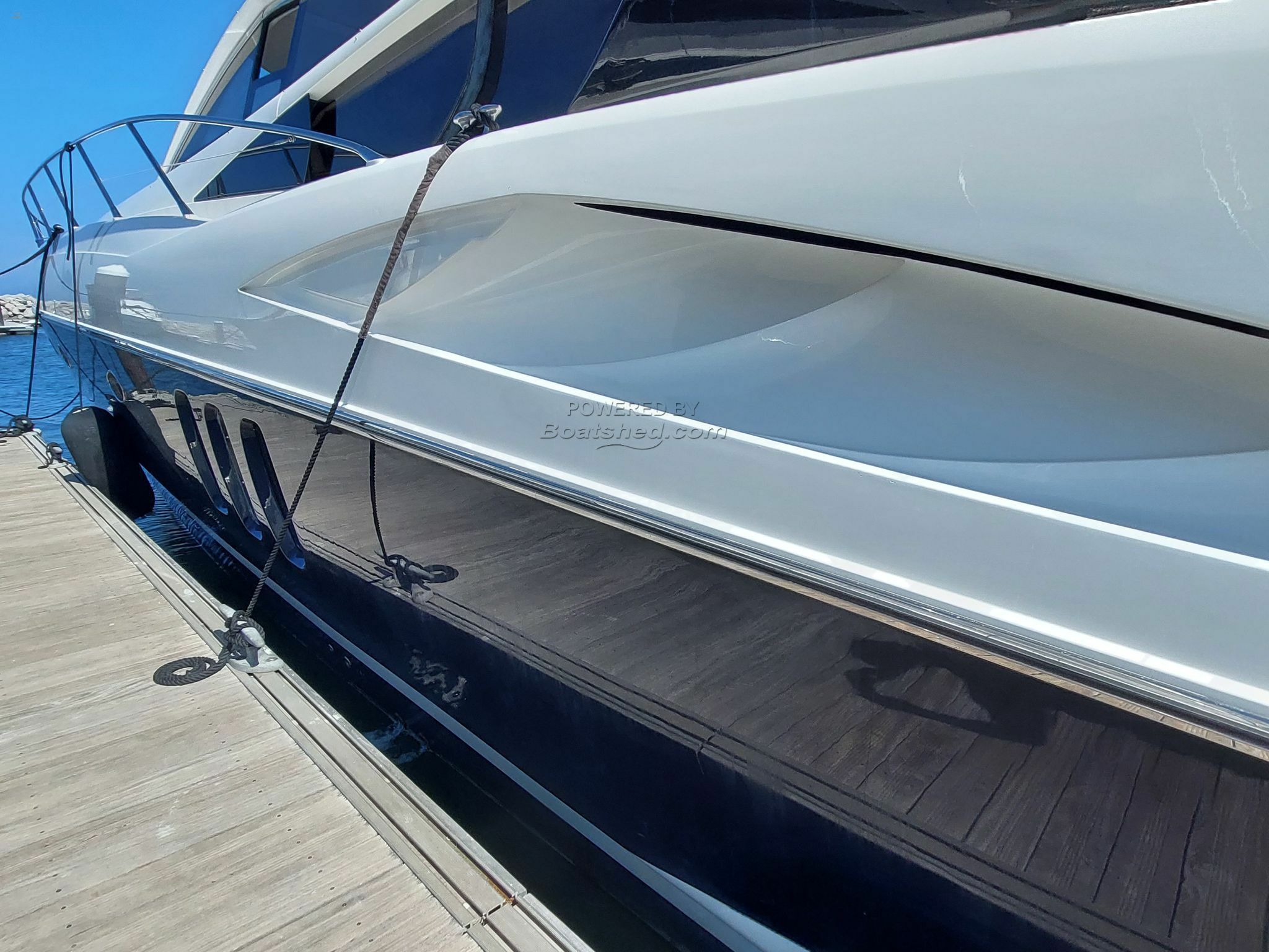 Sunseeker Predator 68 - Hull Close Up