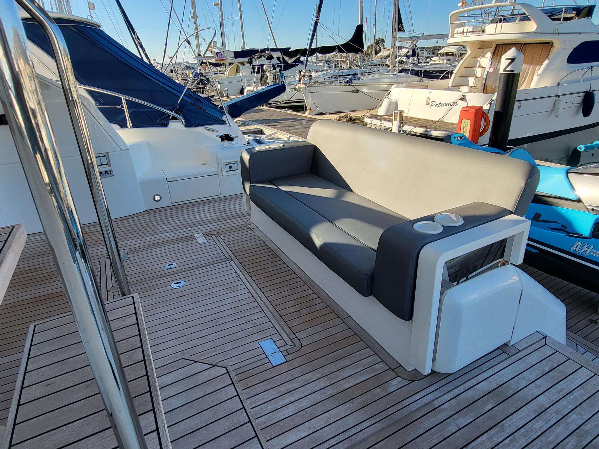 yachts-96287-369303_7.jpg