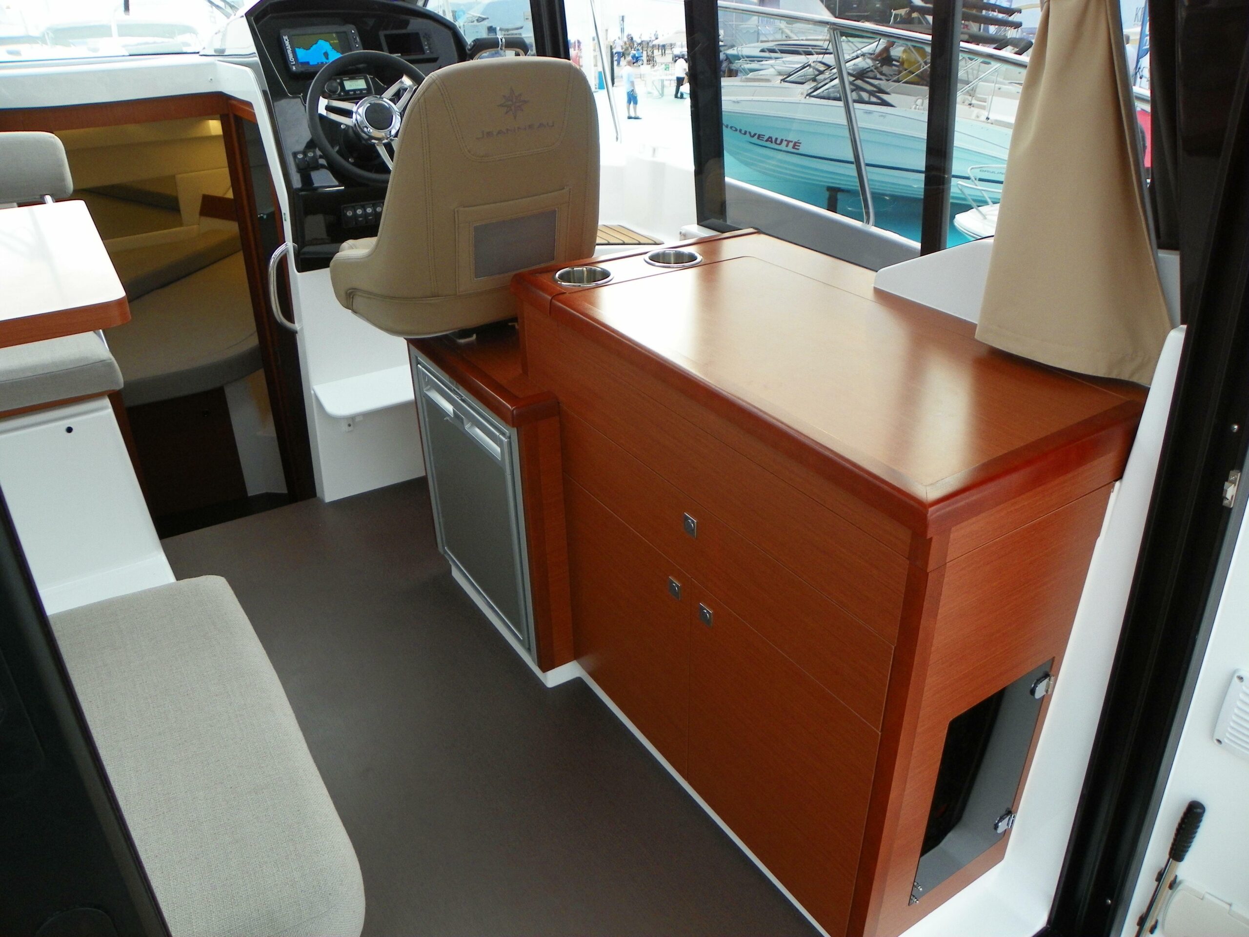yachts-96362-369609_7.jpg