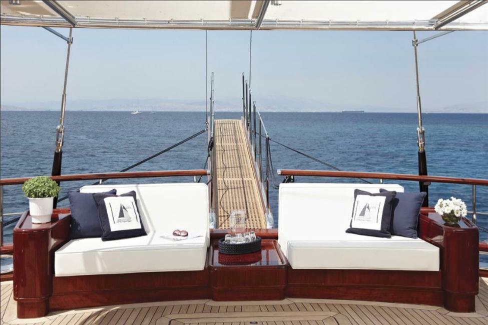 yachts-96409-369789_3.jpg