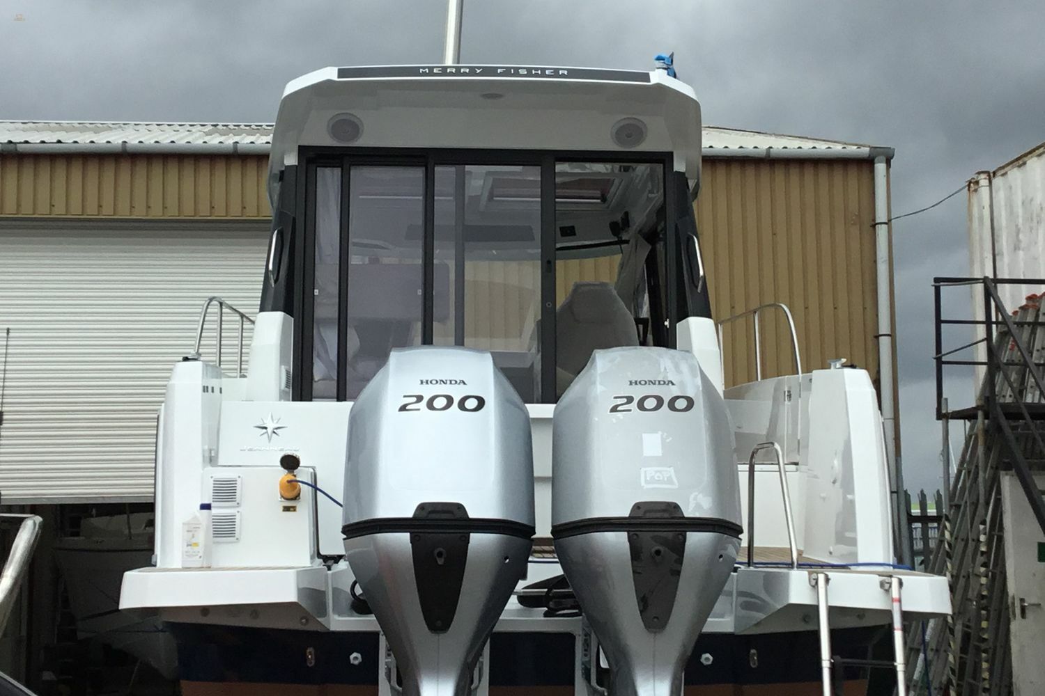 Merry-Fisher-895 -offshore-engines