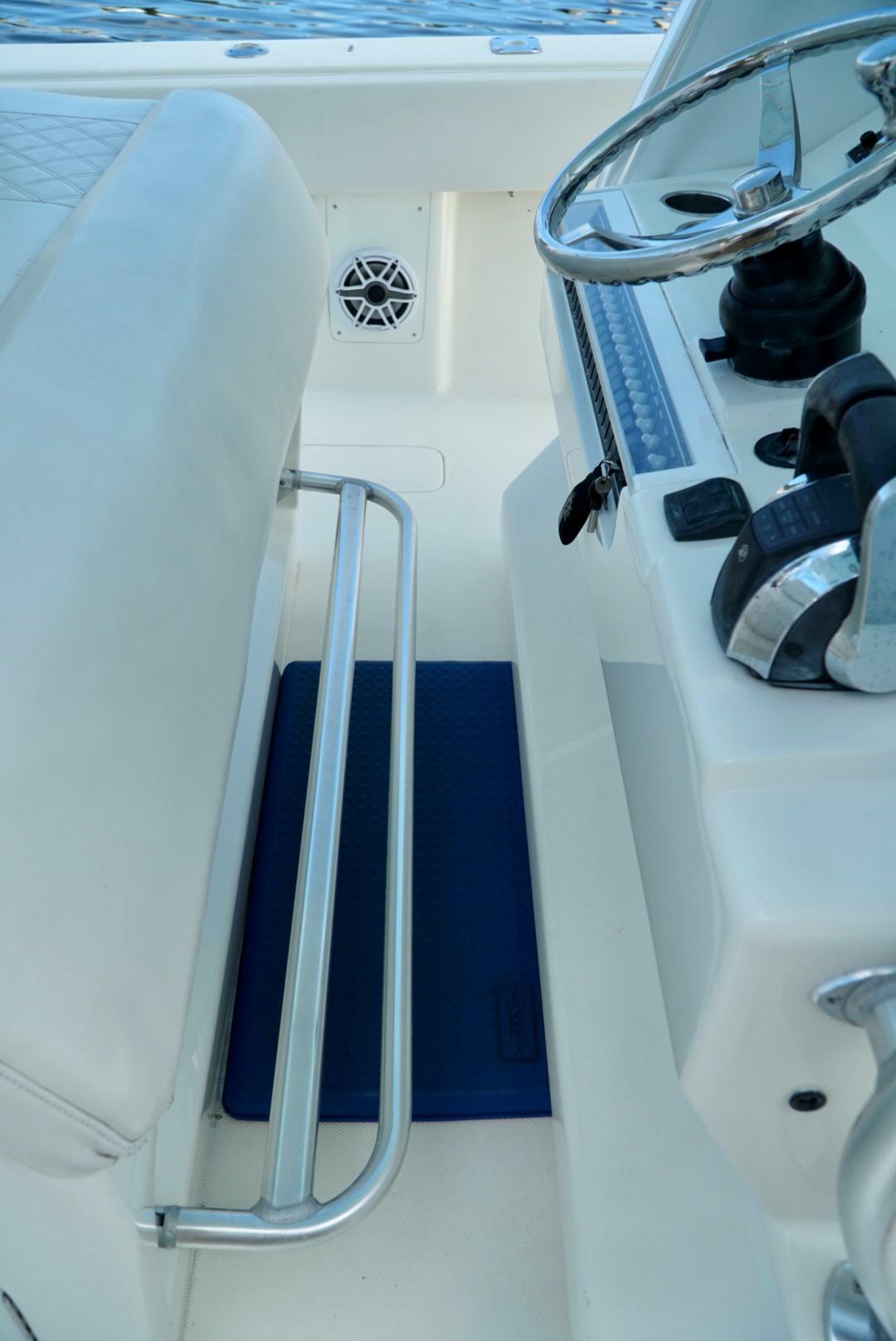 yachts-98526-379099_28.jpg