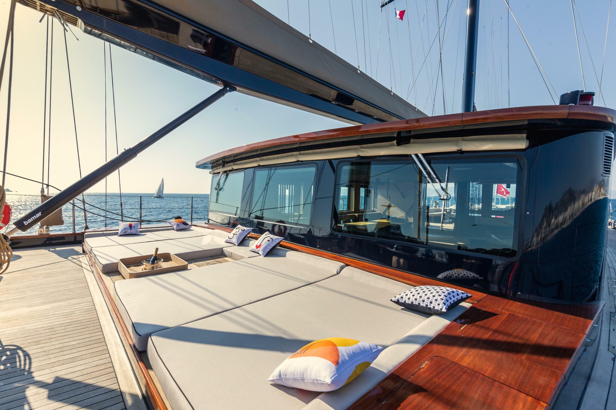 yachts-98545-379118_13.jpg
