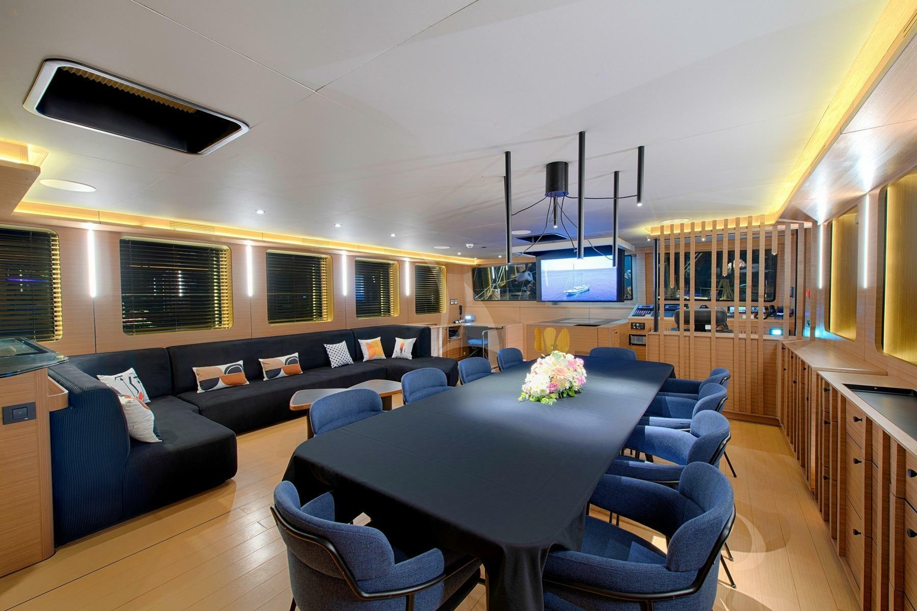 yachts-98545-379118_22.jpg
