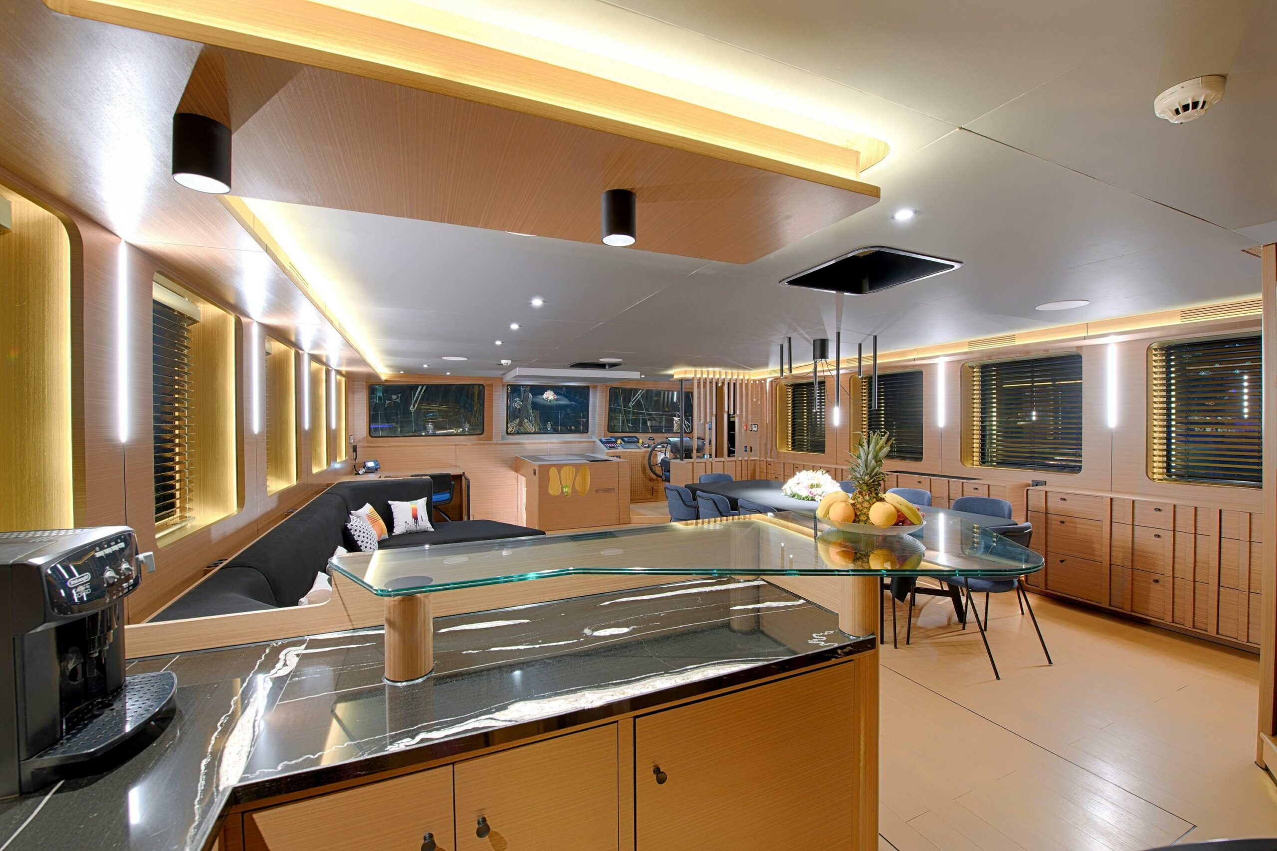 yachts-98545-379118_24.jpg