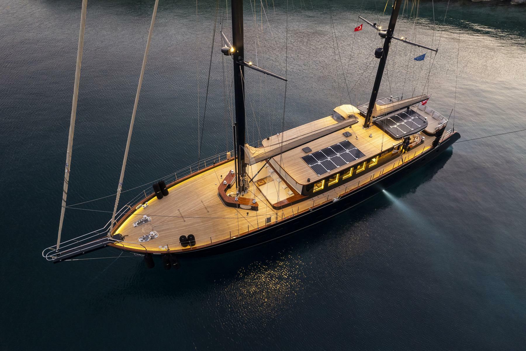 yachts-98545-379118_7.jpg