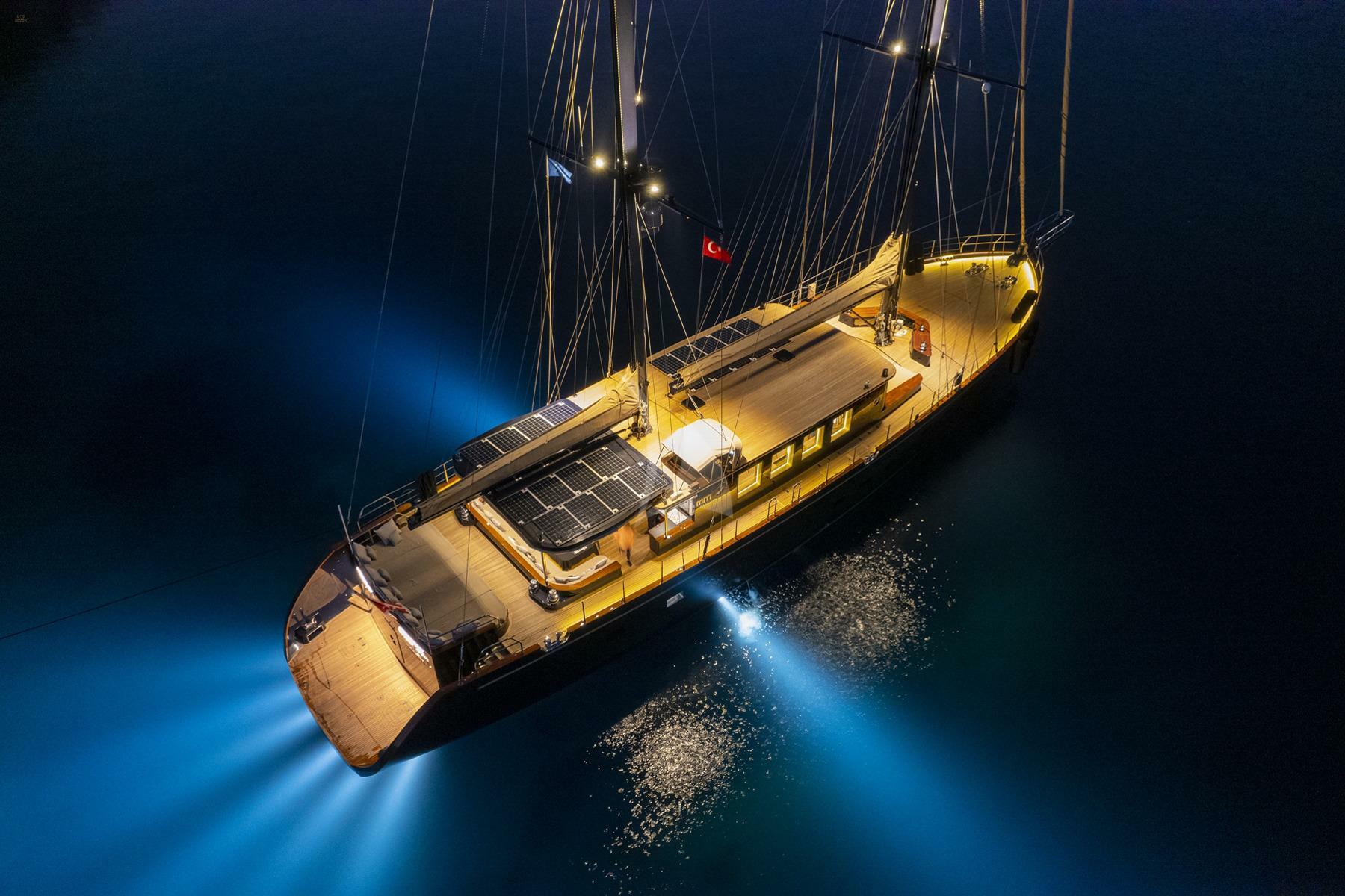 yachts-98545-379118_8.jpg