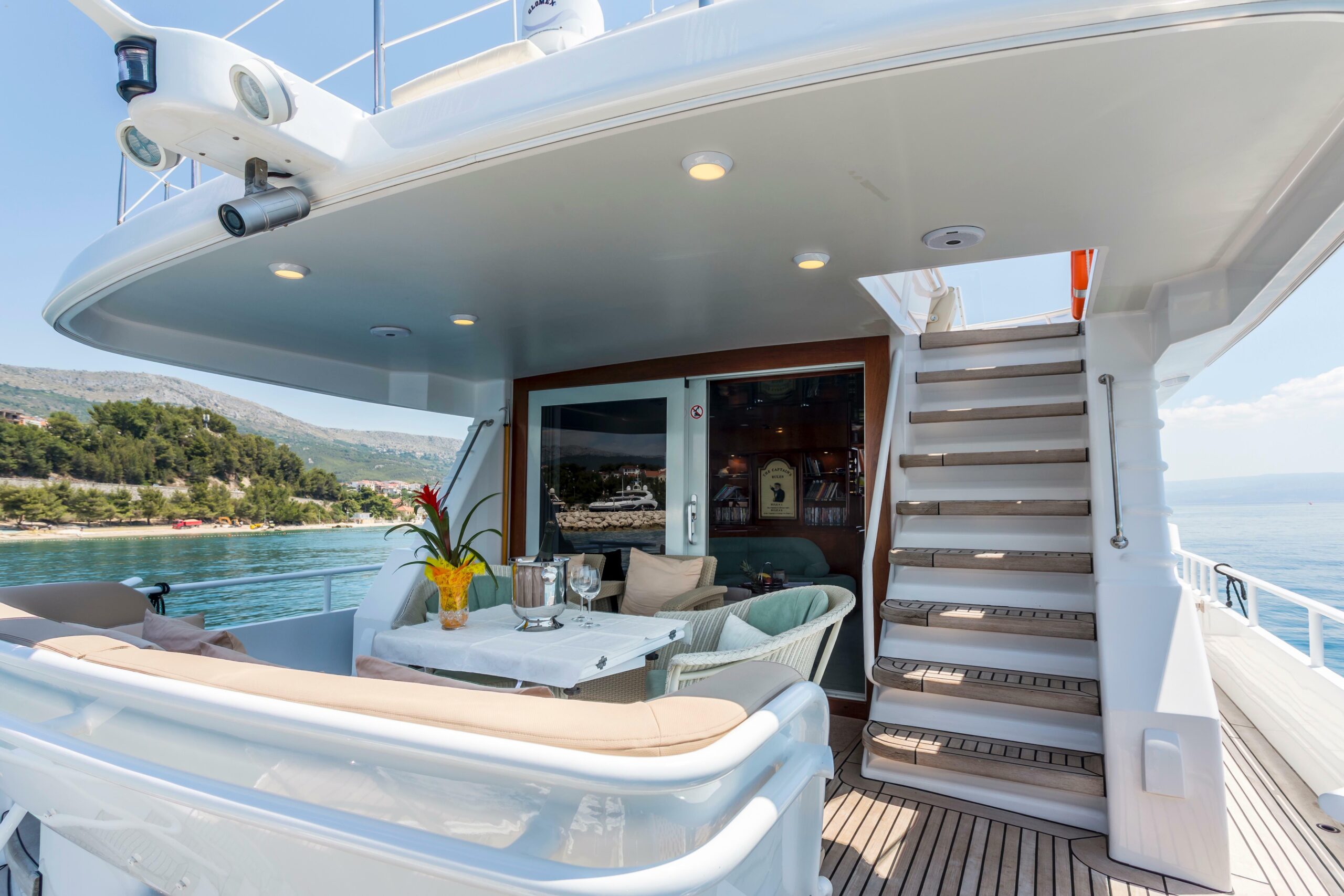 yachts-98553-379126_14.jpg